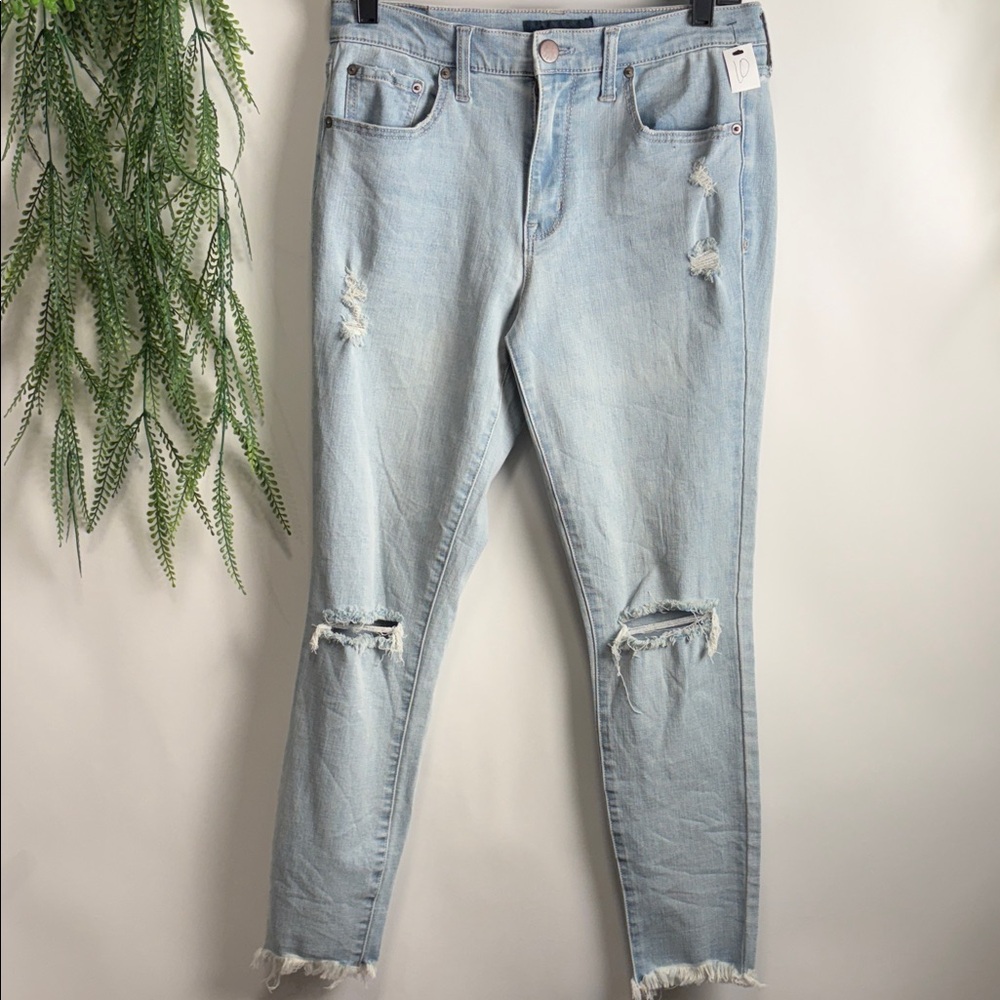 Light Blue Distressed Women Jeans